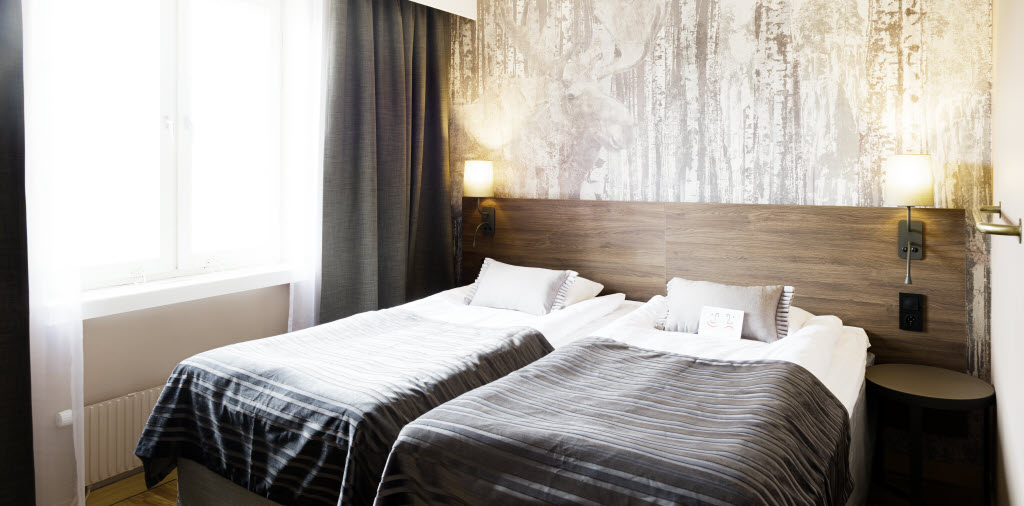Copyright: ©Erik Abel. All rights reserved. Bed in Junior Suite